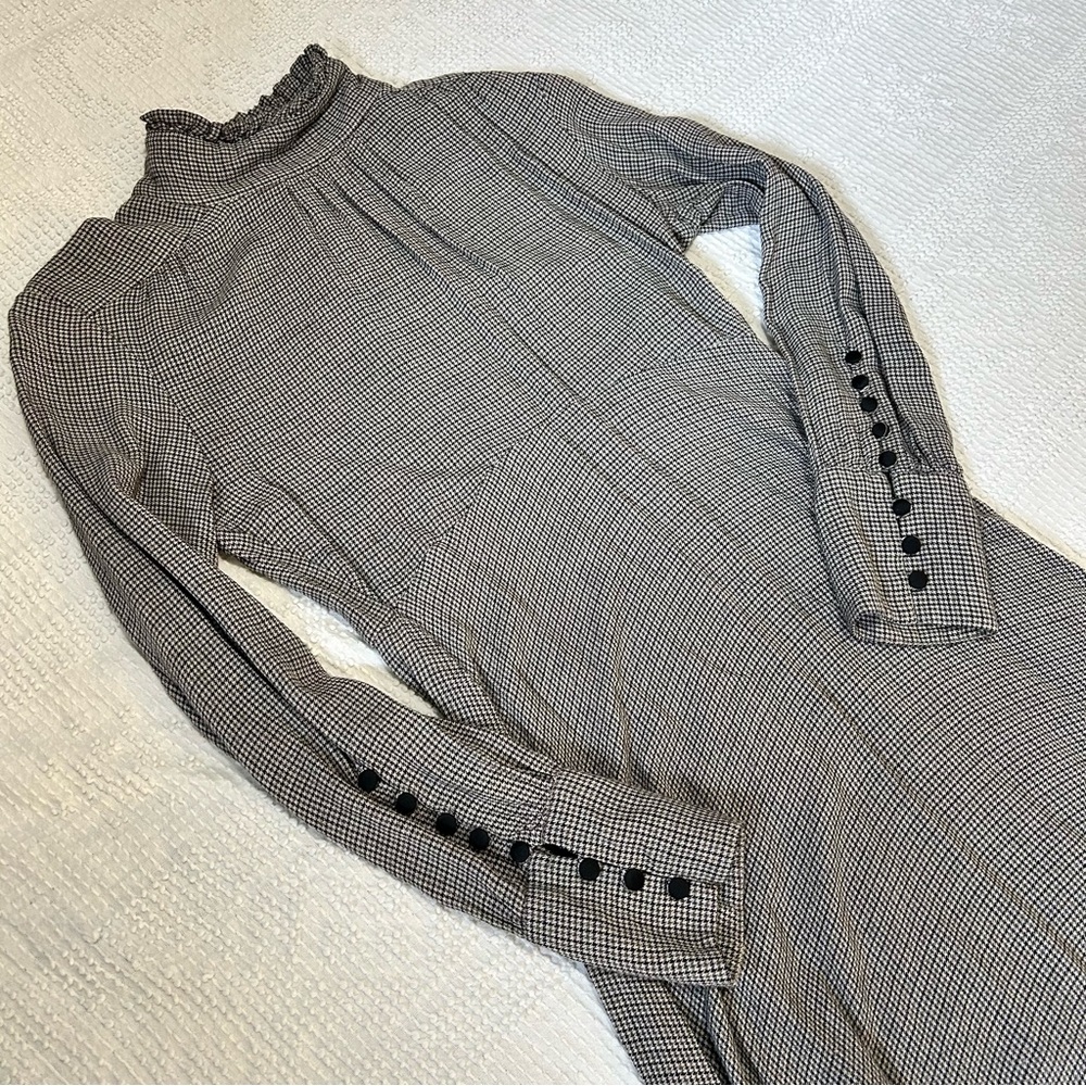 Long-Sleeve Midi Dress micro houndstooth back buttons